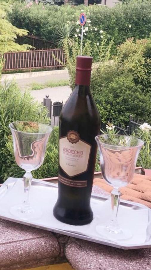 Bed and Breakfast Giulietta E Romeo Песк'єра-дель-Гарда Екстер'єр фото